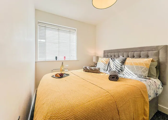 3br-sleeps 6 -walk To Etihad & Ao Arena Nyaraló