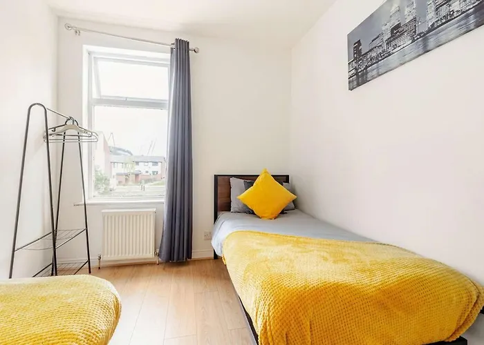 2 Min Walk Etihad Stadium & Coop Arena - 3br, Free Parking Manchester