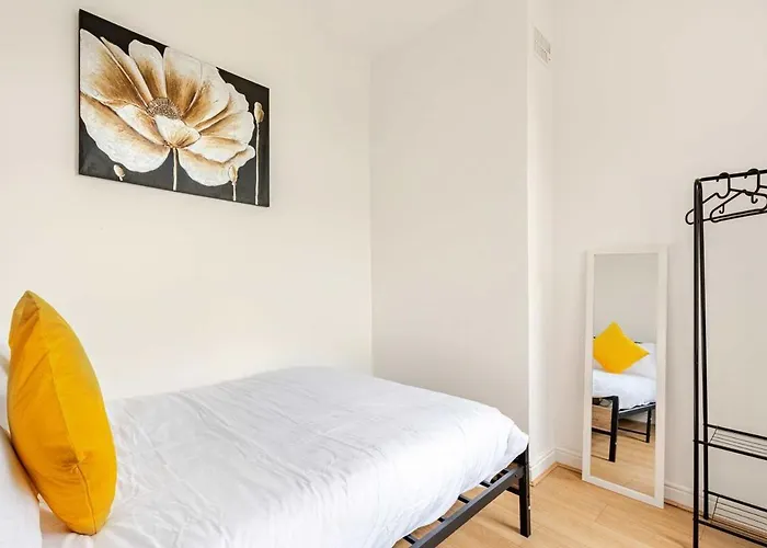 Apartmán 2 Min Walk Etihad Stadium & Coop Arena - 3br, Free Parking Manchester