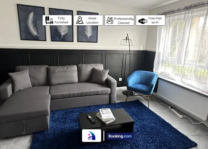 Discounted - 3-bed By Avalora Short Lets & Serviced Old Trafford With Pool & Tennis Table - Driveway * 맨체스터