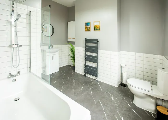 Apartamento Newly Furnished Cosy 3 Bed 20mins From Center *