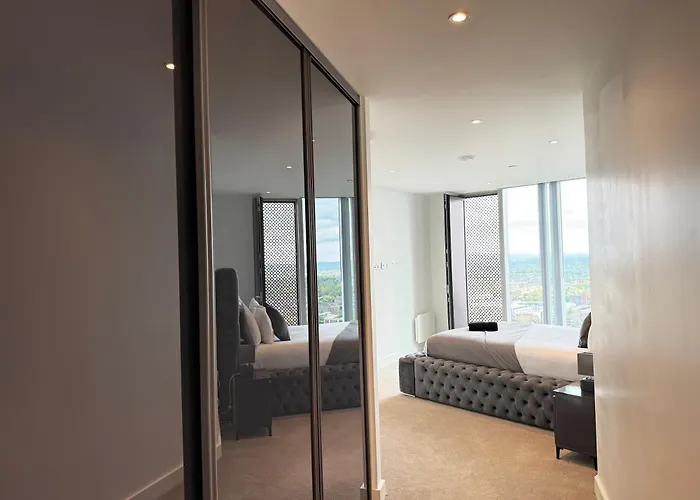 3 Bedroom Penthouse In The Centre Deansgate New Build High Floor Apartman Manchester