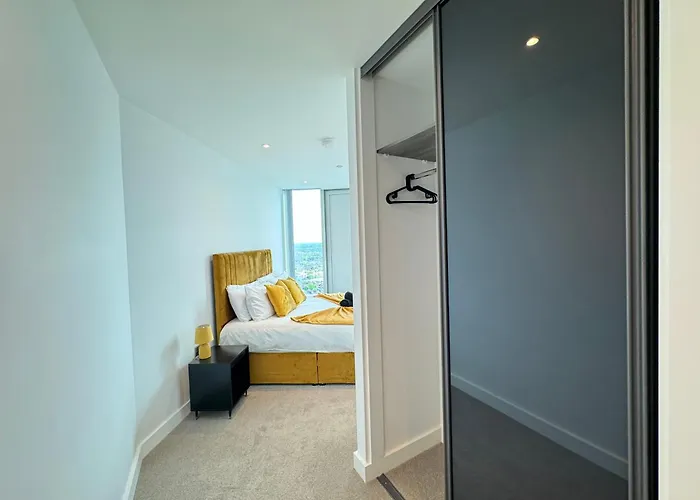 아파트 3 Bedroom Penthouse In The Centre Deansgate New Build High Floor *