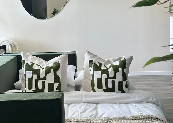 1Br Flat By Ankers Short Lets & Serviced Accommodation Manchester Perfect For Business Stays *