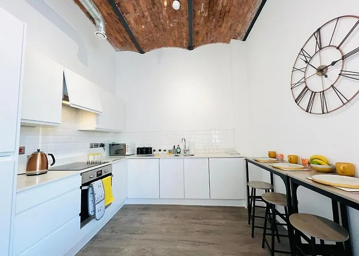 Chic Mill With Canal Views *