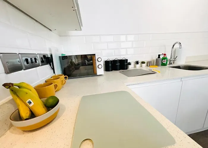 Chic Mill With Canal Views * Manchester