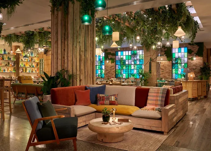 Treehouse 4* 맨체스터