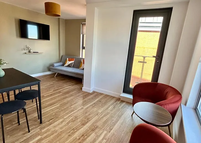 Centre 2 Bed With A Balcony