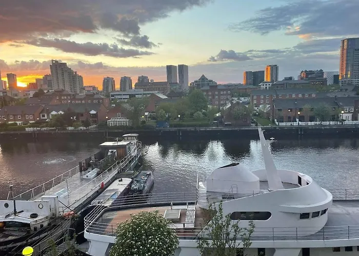Quays Icon By The Water Apartamento Mánchester