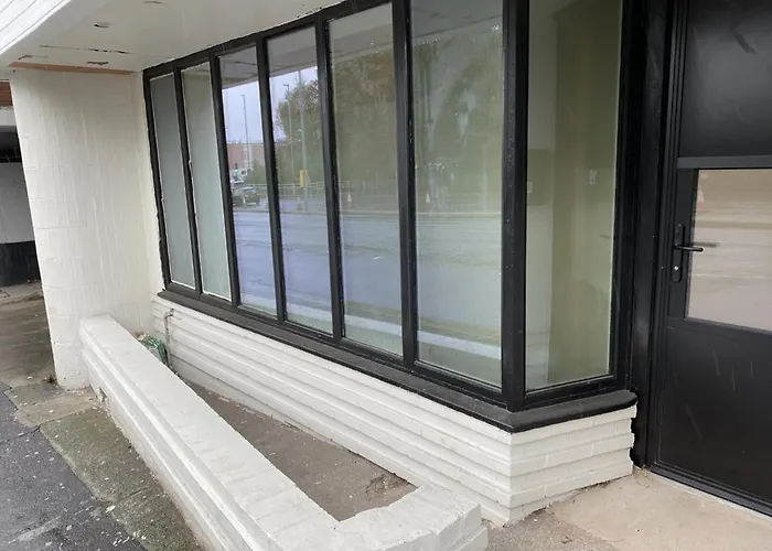 Stretford - Sleeps 6 - Wifi - Parking - Near Stadium