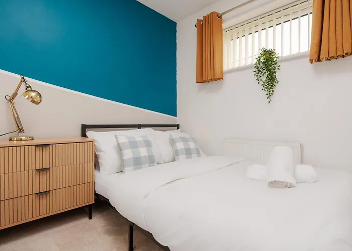 Spacious 4bd 3bt - Etihad - Coop - Pool Table - Free Parking 펜션