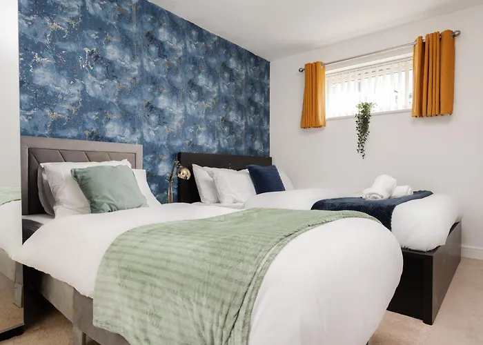 Spacious 4bd 3bt - Etihad - Coop - Pool Table - Free Parking * 맨체스터