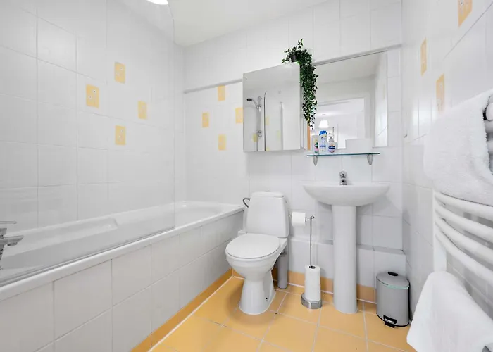 Sleeps 6 Superhost Манчестер