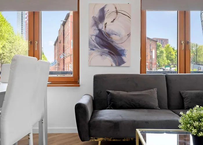 Sleeps 6 Superhost Apartmán *