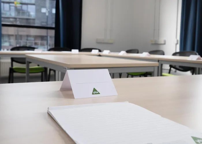 Yha * Μάντσεστερ