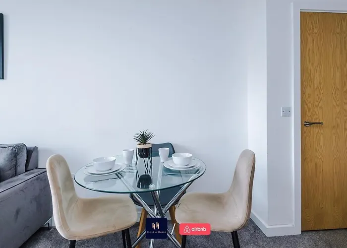 Salford With Free Wifi, Parking & Ideal For Contractors Mánchester