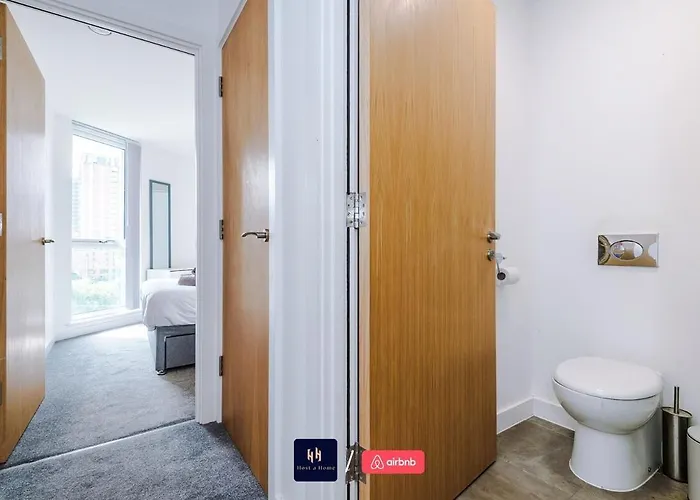 Salford With Free Wifi, Parking & Ideal For Contractors 아파트 맨체스터