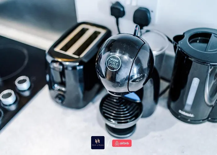 Salford With Free Wifi, Parking & Ideal For Contractors Διαμέρισμα