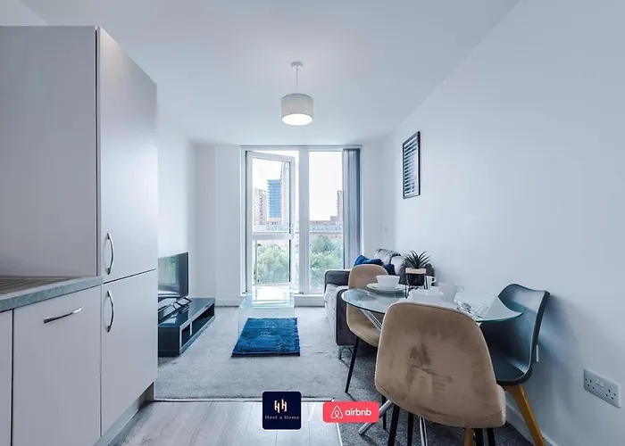 Salford With Free Wifi, Parking & Ideal For Contractors Mánchester