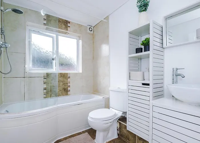 Apartment Monthly Discounted Rate Free Parking Contractors Business Travellers Wifi Manchester