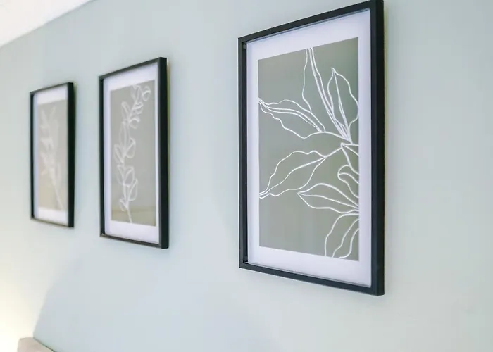 Monthly Discounted Rate Free Parking Contractors Business Travellers Wifi