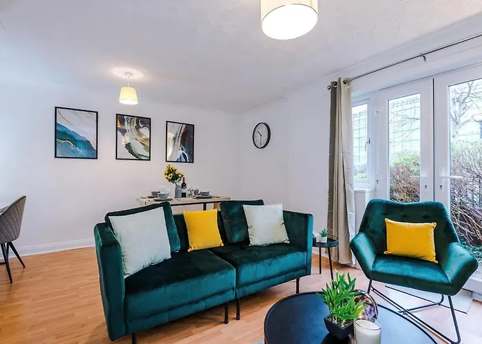 Monthly Discounted Rate Free Parking Contractors Business Travellers Wifi Apartment Manchester