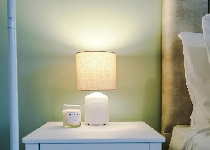 Apartment Monthly Discounted Rate Free Parking Contractors Business Travellers Wifi Manchester