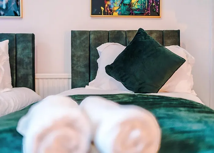 Apartament Discounted Month Contractor Parking Wi-fi Sleeps 8