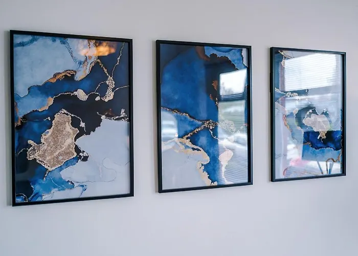 Discounted Month Contractor Parking Wi-fi Sleeps 8 Apartament *