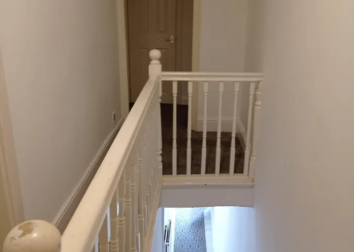 Double-bedroom In The Heart Of Salford Perfect For Short Lt3 *