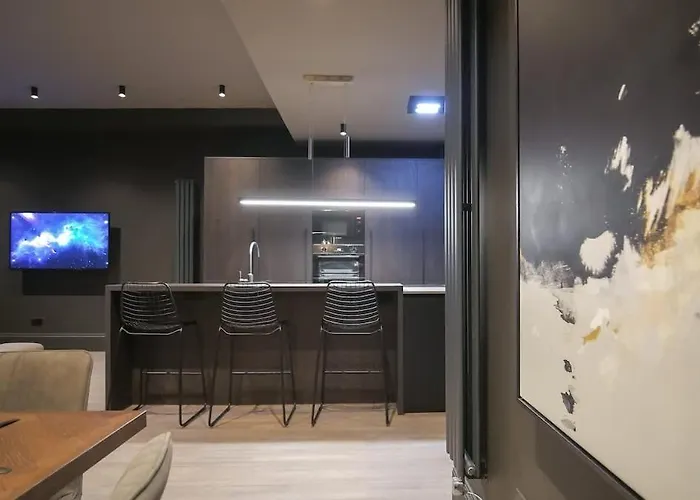 Midnight At The Heim Апартаменты Манчестер