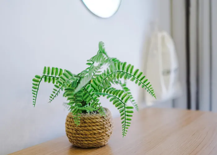 Stunning In Salford With Free Parking, Office, Pool & Ping Pong Table Сasa de vacaciones