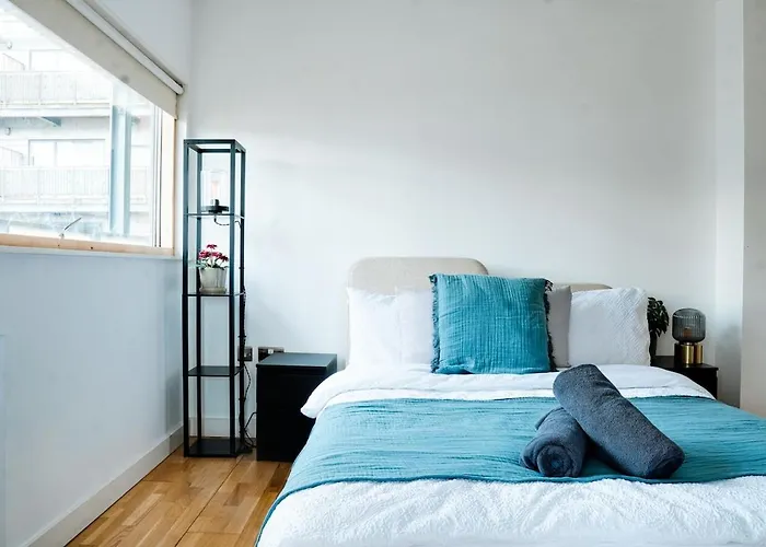 Cosy 2-Bed Apartment With Warm - Homey Vibes 맨체스터
