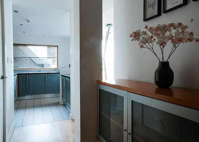 Lejlighed Chic 2br Centre Balcony Near Victoria St *