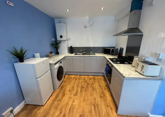 Stretford - Sleeps 6 - Wifi - Parking - Near Stadium * Mánchester