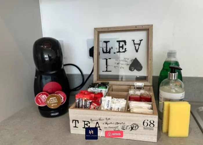 Salford Corporate Balcony Wifi Sleeps 5