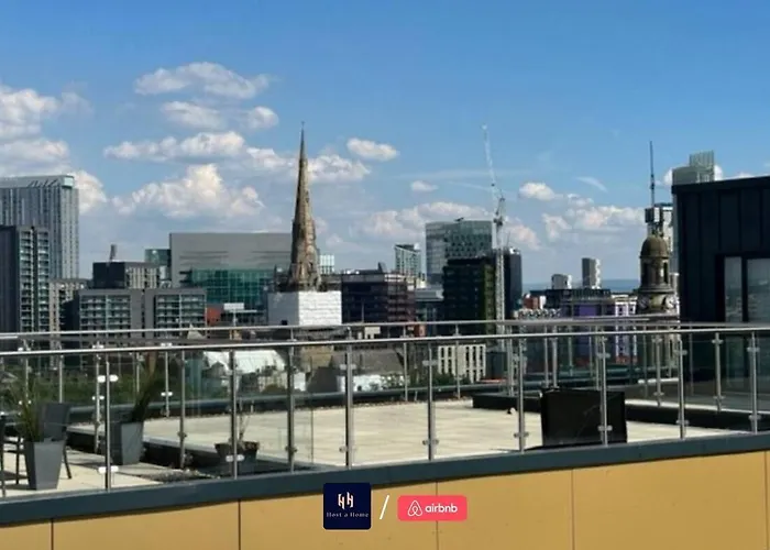 Salford Corporate Balcony Wifi Sleeps 5