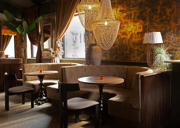 Piccadilly * Manchester