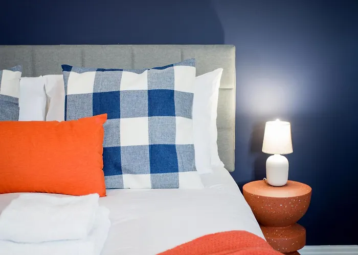 Comfy 3br - Near Deansgate - Perfect For Work, Leisure & Stadium Visits With Parking