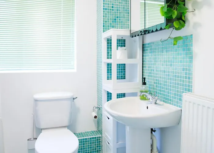 펜션 Comfy 3br - Near Deansgate - Perfect For Work, Leisure & Stadium Visits With Parking 맨체스터