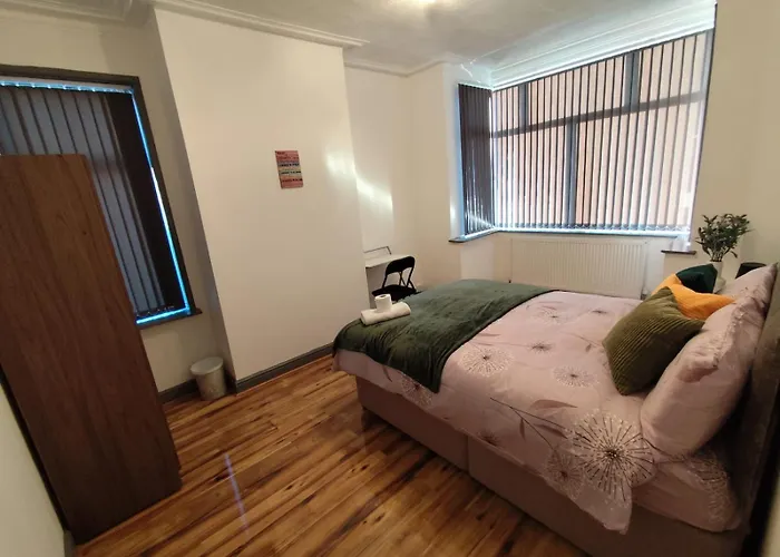 Double-bedroom In The Heart Of Harpurhey A1 Perfect For Short 게스트하우스 맨체스터