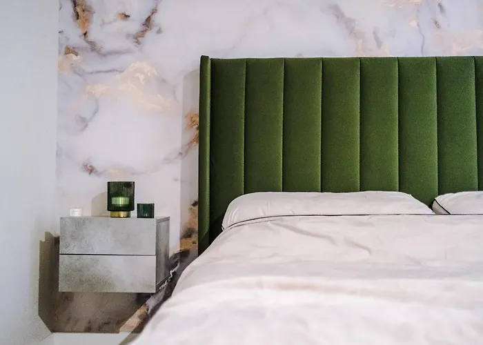 Stunning Duplex In Manchester, Workspace For Professionals 맨체스터