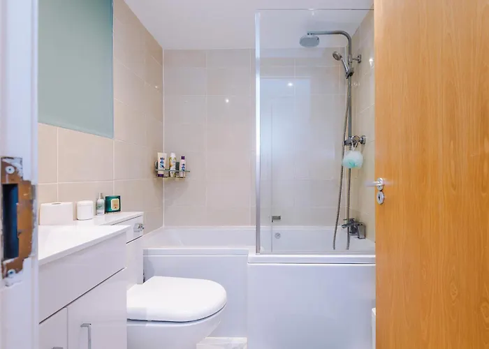 Stunning Duplex In Manchester, Workspace For Professionals 아파트 맨체스터