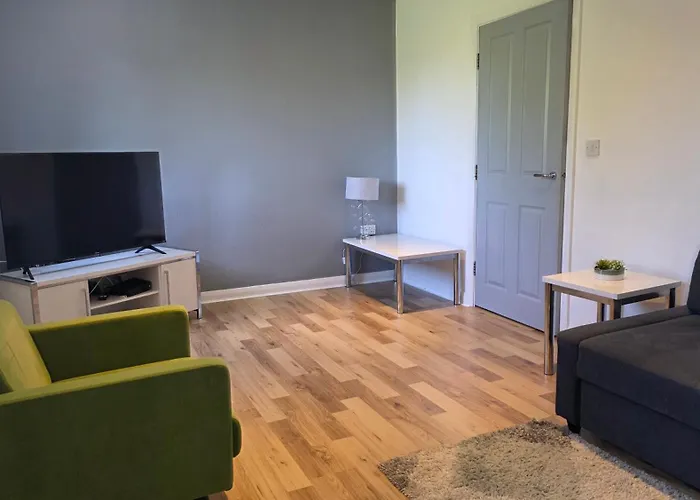 4 Bedroom Tameside Greater Sleeps 8 Dom wakacyjny Manchester