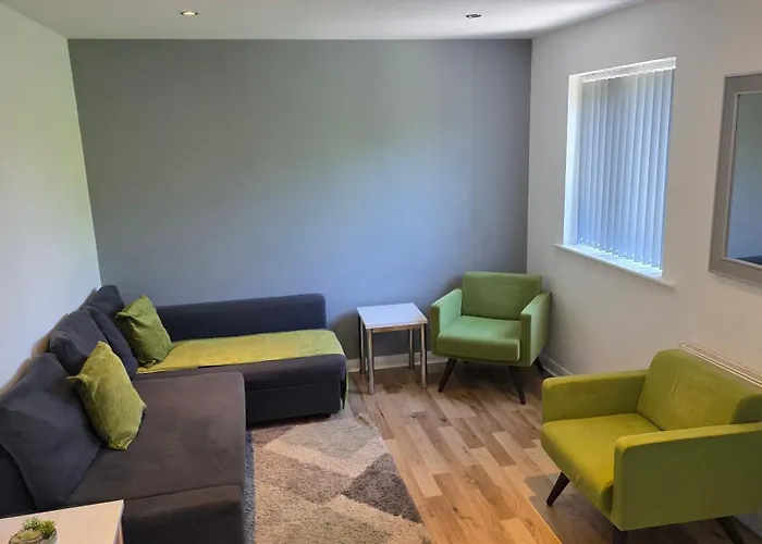 4 Bedroom Tameside Greater Sleeps 8 Dom wakacyjny Manchester