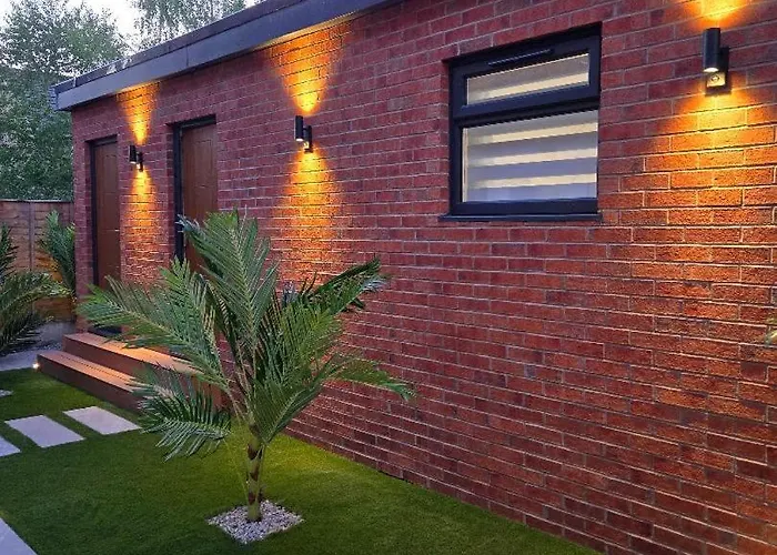 The Cosy Nest - Short Let In Salford 아파트