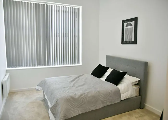 Spacious 1 Bed Near Etihad شقة