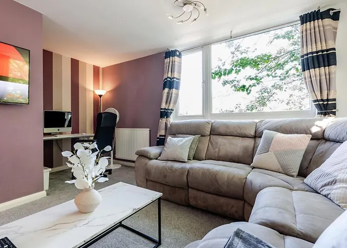 Tatil Evi Comfortable 3-storey House With Free Car Parking