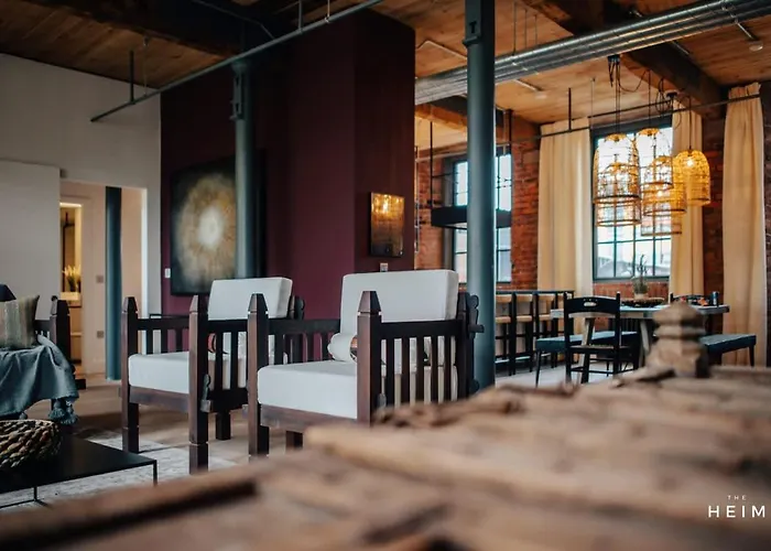 Africana At The Heim Apartmán *