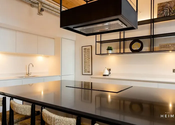 公寓 Africana At The Heim 曼彻斯特